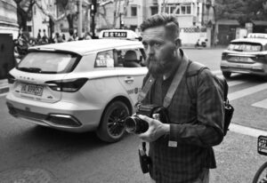 Photos and art meet in cross boarder project