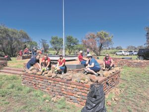 Voortrekkers rol hul moue op