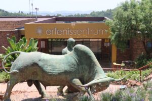 Finansiering vir gevorderde studie oor en Afrikaansverwante onderwerpe beskikbaar