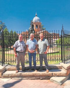 Beeld veilig agter heining