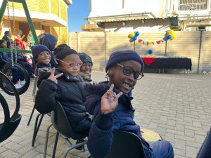 Sentrum vir gehoorgestremde kinders vier 25 jaar met Donkey Derby