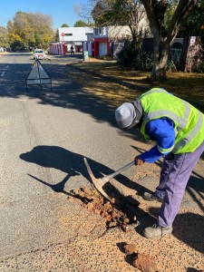 Mangaung-gemeenskap se werk aan slaggate  lofwaardig, maar wys op metro-onvermoë