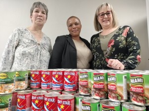 Gesinne wat soveel ontbeer gevoed danksy internasionale program