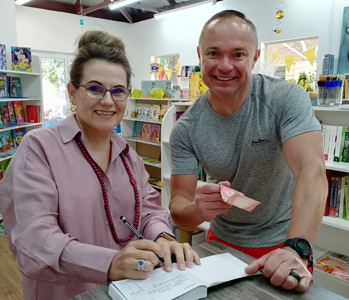 Skrywers en aspirant-skrywers van Bloemfontein gaan trotse tradisie voortsit