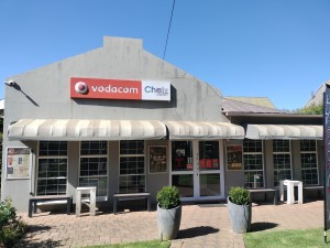 Gewapende rowers slaan toe op winkel in Westdene