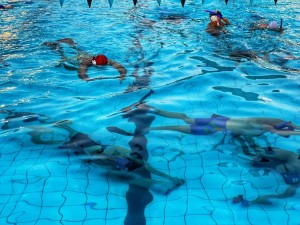 Langasems slaan hou onder water