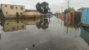 Residents fear for their lives as floods continue