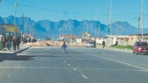 ‘There are too many accidents’: Delays in roundabout construction in Sisulu Road frustrates