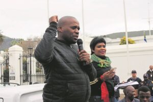 Man hands himself into police after officer stabbed to death in Khayelitsha