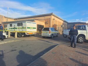 A woman died in an Avanza in front of Nyanga Police Station