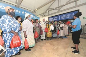 Oldies visit Aquarium