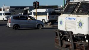 Last minute meeting halts taxi strike