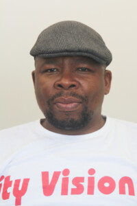 Saphel’ isizwe sibulawa ngamagqirha asebenzisana noonqevu