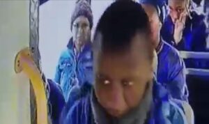 Brazen thugs rob bus commuters in Khayeltisha in broad daylight