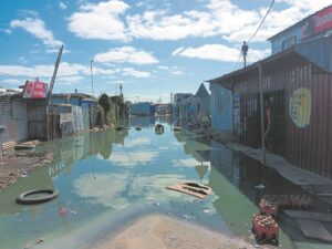 The reekiest stink: residents say Kosovo informal settlement is Cape Town’s ‘dirtiest’ place