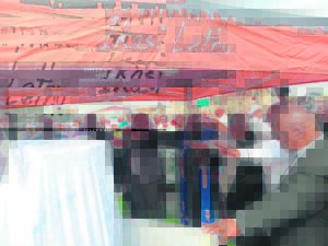 Scores gather as Gugulethu Memorial Monument is installed to ‘remember past’