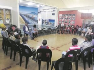 Bonwatyiswe ngeentsomi