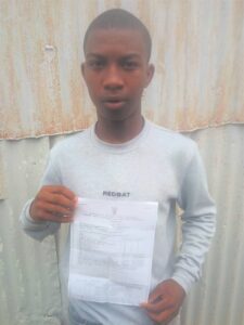 Uzenzele igama umfundi wesikolo iSiphamandla kwi matric