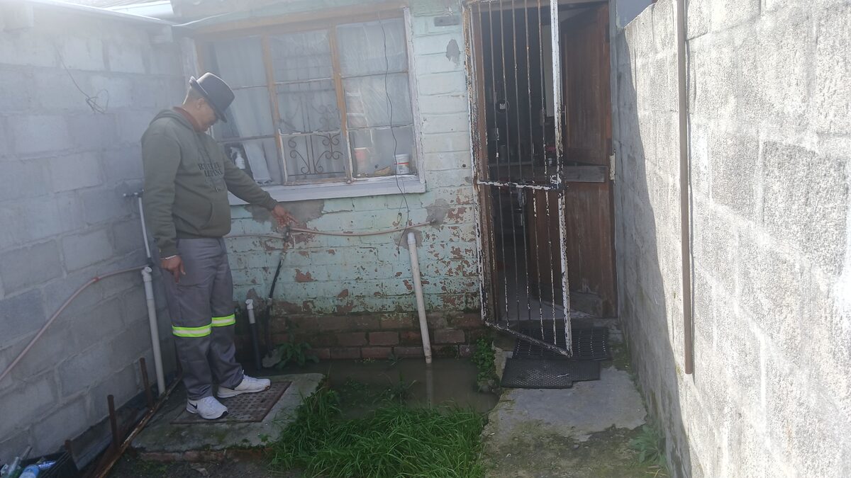 Blocked sewer in Gugulethu fixed after City Vision intervention