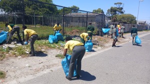 Nyanga cleaning campaign educates learners on environmental awareness