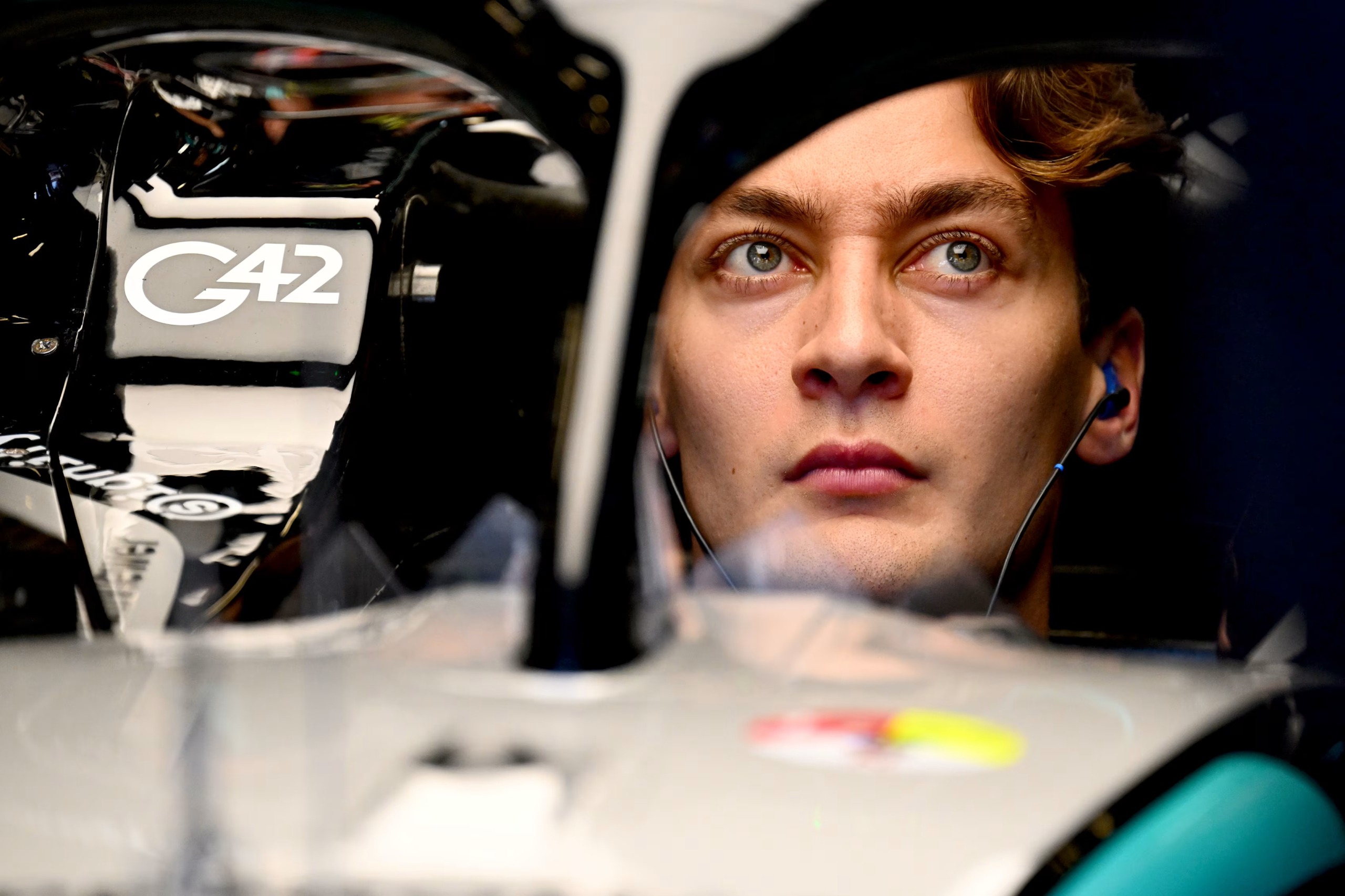 George Russell gaan 1ste wegspring by Aussie-GP – Max hospitaal toe ná ongeluk