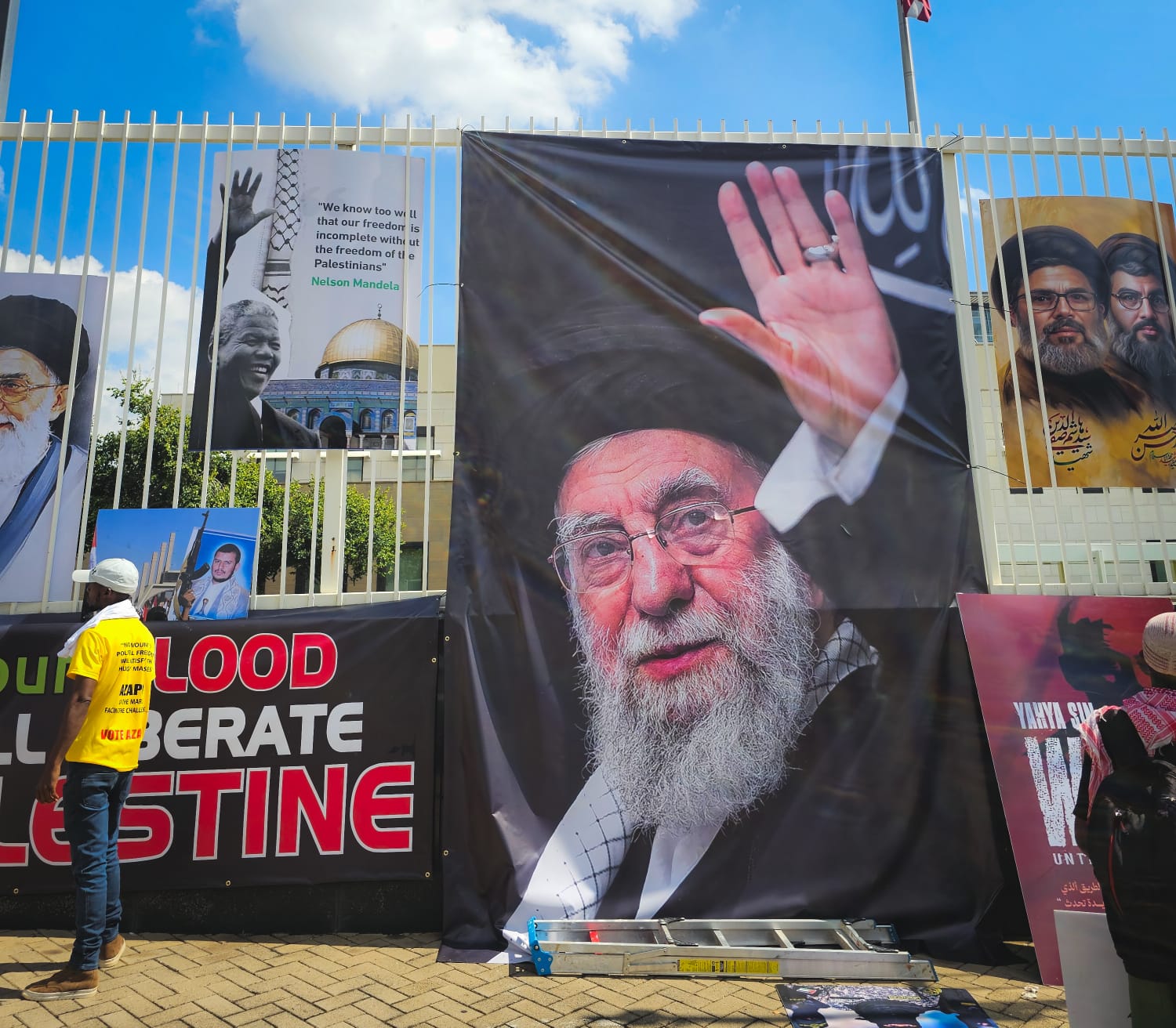 Iran-konflik: Ajatolla se seun vat oor