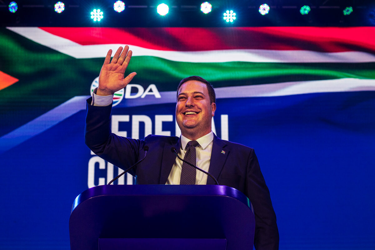 DA eis permanente minister van polisie