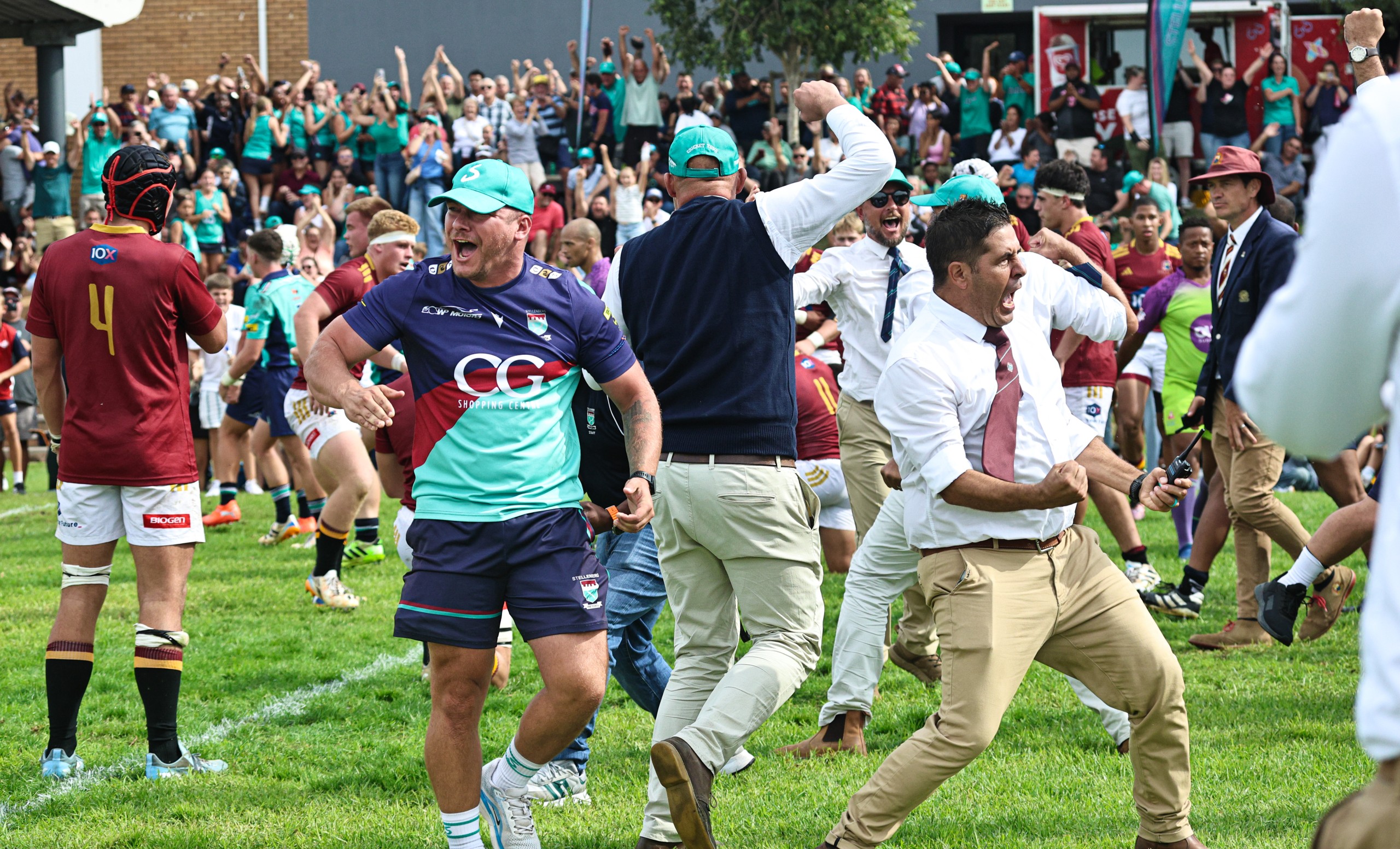 Hoërskool Stellenberg ná hul sege oor Paul Roos Gimnasium.