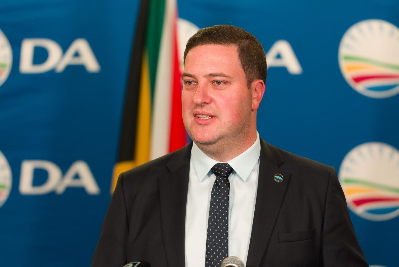 ‘Pres. Ramaphosa se besluit oor Phala Phala-verslag mag nie aanspreeklikheid vertraag nie’