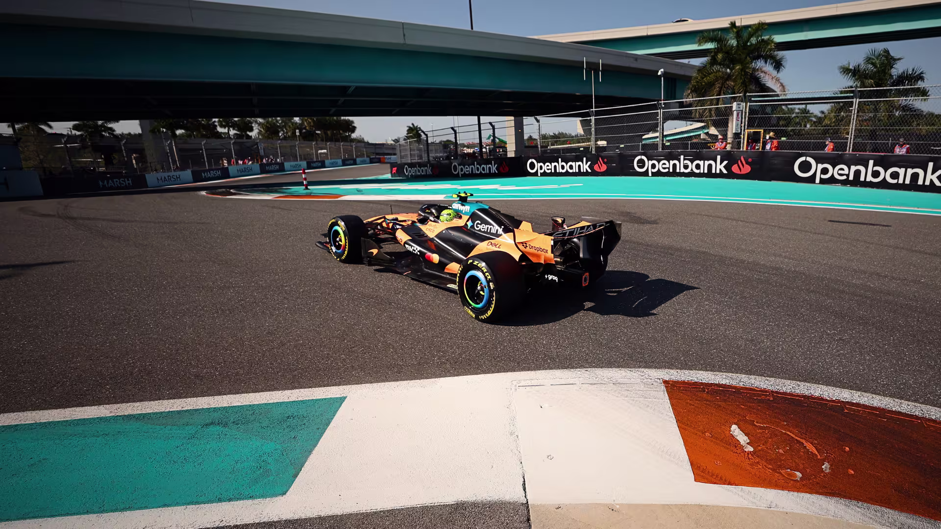 F1: Renjaers onder druk in Miami