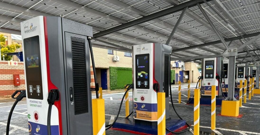Die elektriese voertuig-laaistasie by City Power se hoofkantoor in Booysens, Johannesburg.