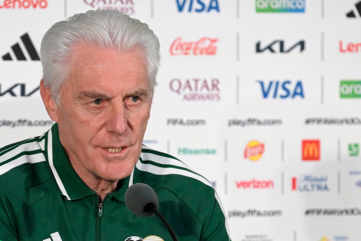 Broos sê Bafana Bafana is gereed vir Azteca-hel in openingswedstryd