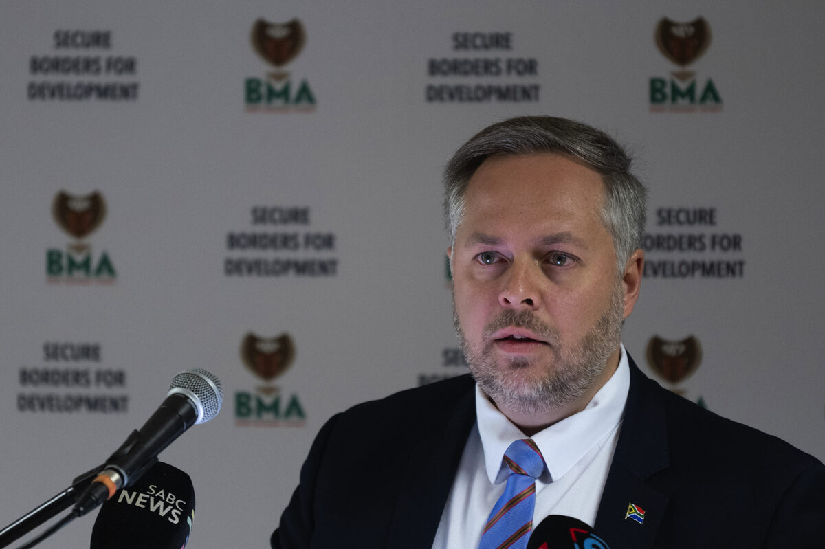 Leon Schreiber, minister van binnelandse sake.