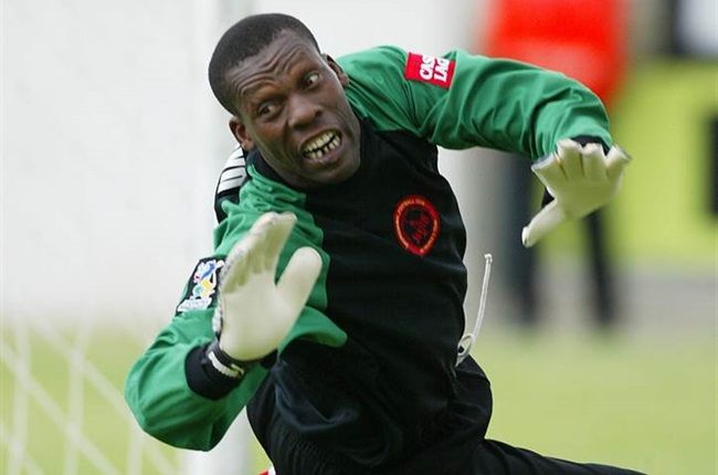 Voormalige doelwagter van Orlando Pirates Innocent Mayoyo.