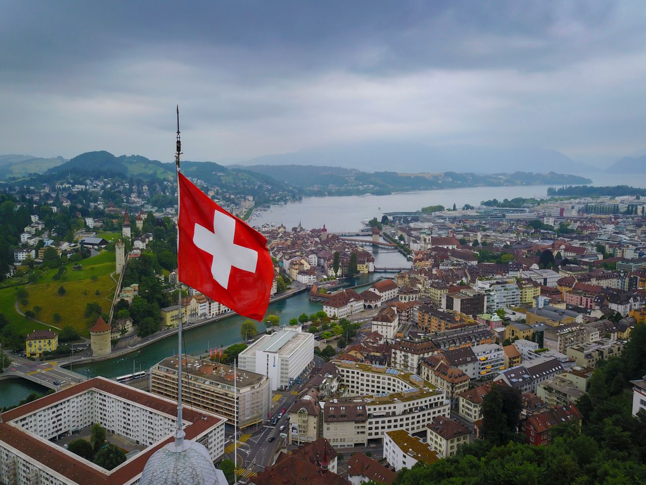 Gaan Switserland nou wragtie hul bevolking probeer inperk?