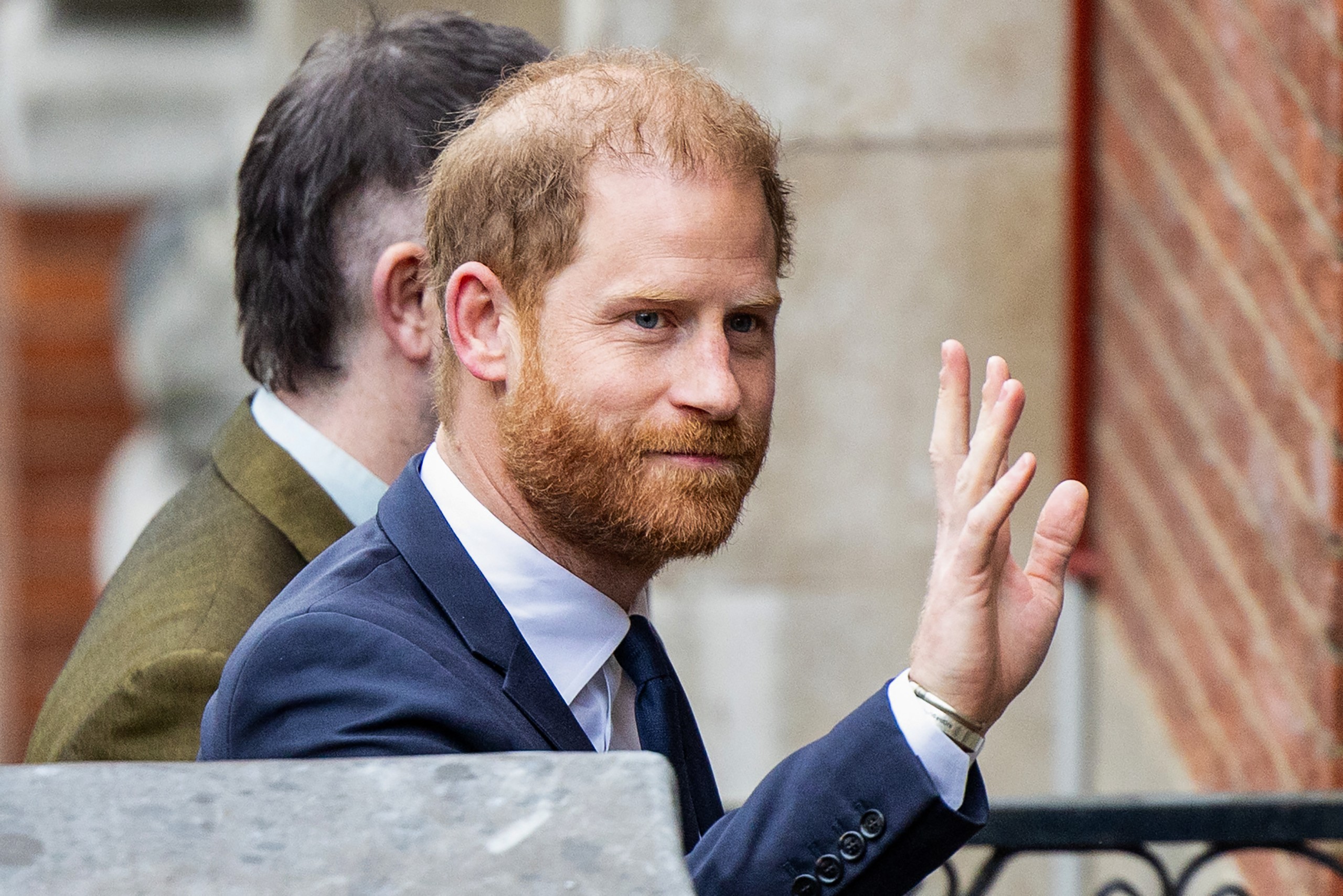 Harry kom huis toe – maar nie terug na die paleis nie