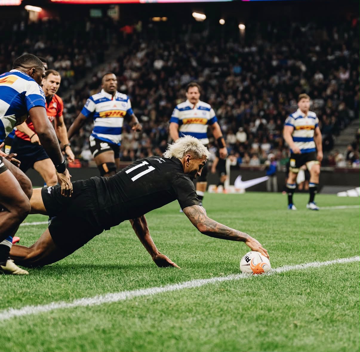 All Blacks wen eerste slag in rugby se grootste tweestryd