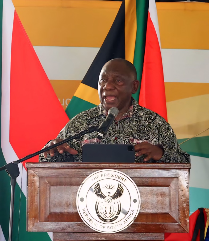 Pres. Cyril Ramaphosa spreek Suid-Afrikaners toe oor Erfenisdag in Outshoorn.
