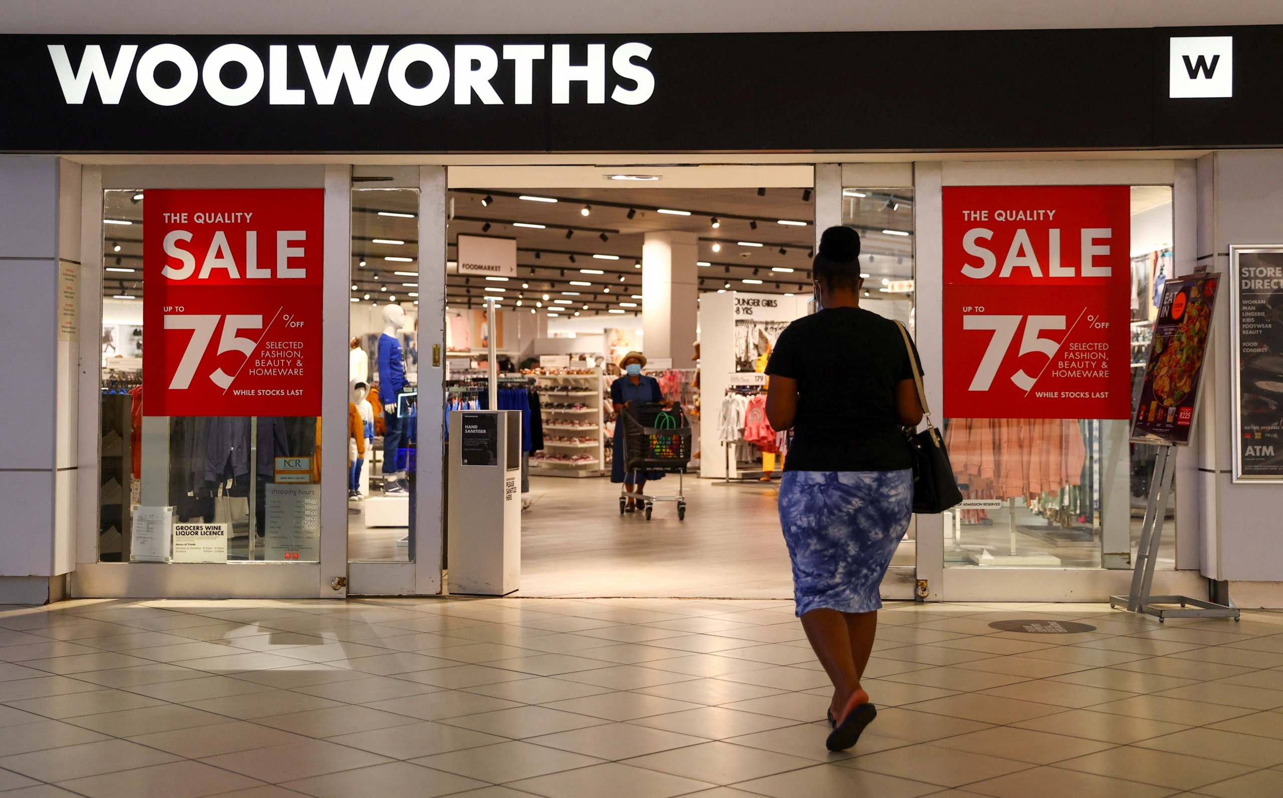 Woolies val uit JSE Top 40