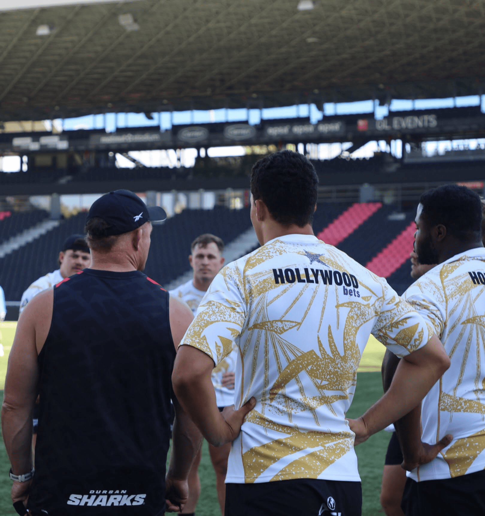 Die Sharks het Lyon in Frankryk geklop.