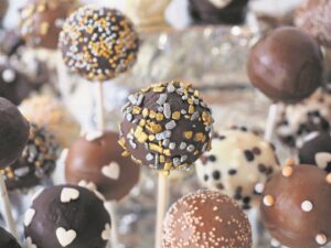 Cake pops for the young ones