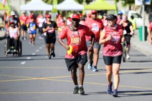 Absa Run Your City Cape Town 10K stops by on Mother’s Day