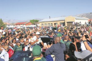 PHOTO GALLERY: Warm welcome home for double World Cup winner Damian Willemse
