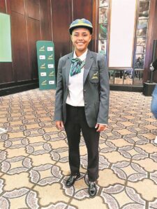 Pakkie is ’n pikkie wat deur verdediging sny