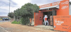 Surge in crime forces shops to close earlier