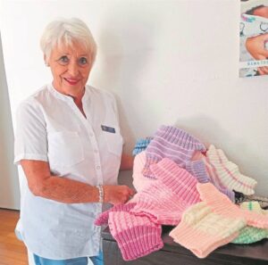 Rotary Anns spreading some winter warmth