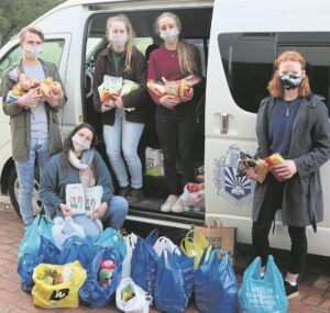 PV matric learners lend a helping hand