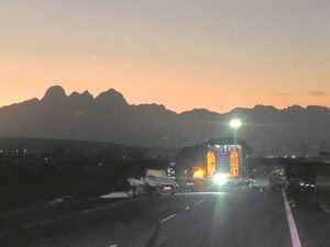 Vier sterf; dronkbestuur vermoed