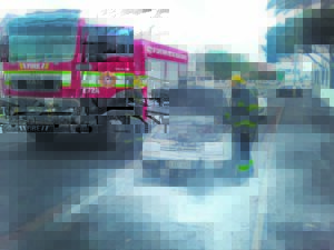 Car catches fire in Somerset West CBD