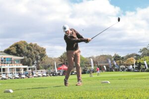 FOTOGALLERY: Gholfstokke swaai vir HS